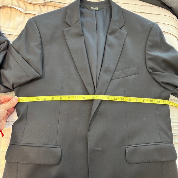 Jos. A Bank two piece suit - Picture 6 of 8